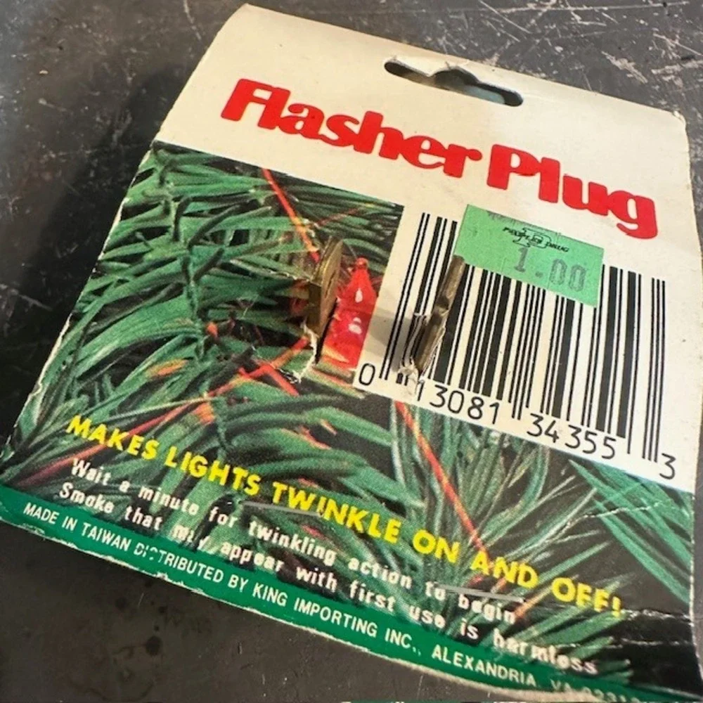 King Importing Flasher Plug‎ Makes Lights Twinkle On Off